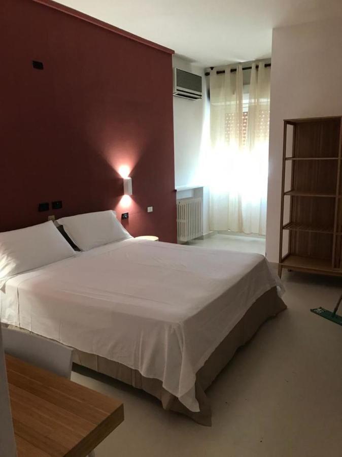 Hotel Riviera Bari Exteriör bild