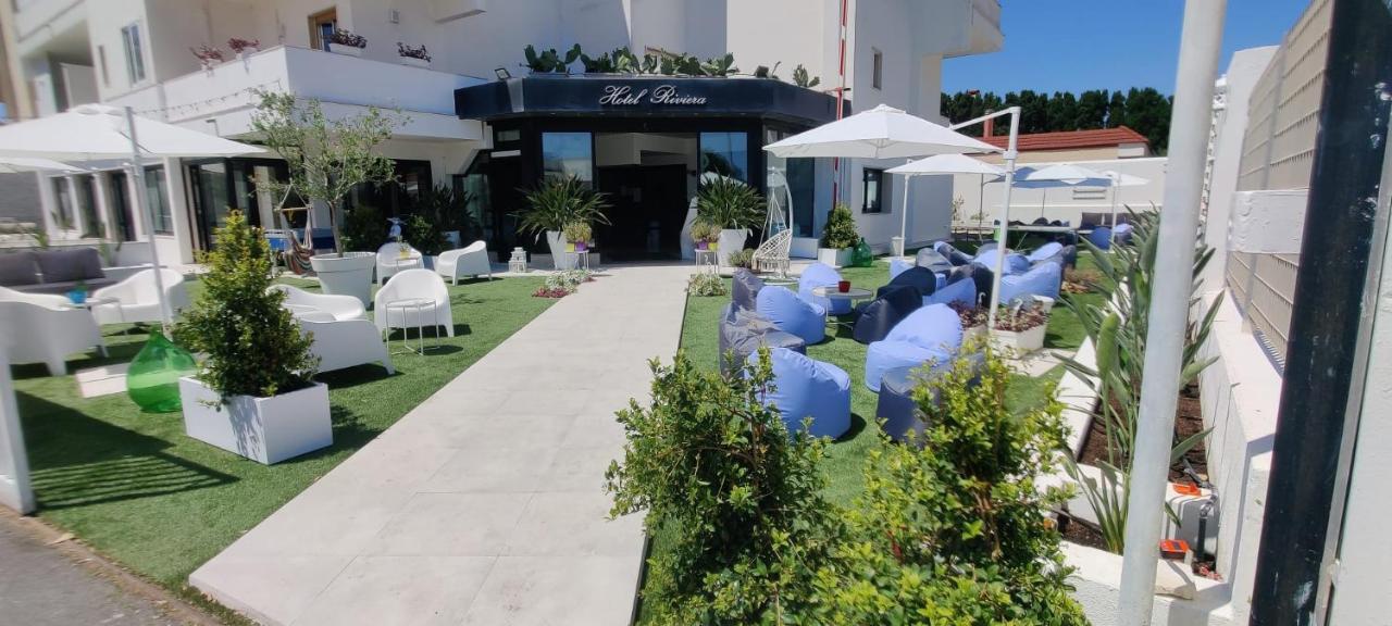 Hotel Riviera Bari Exteriör bild