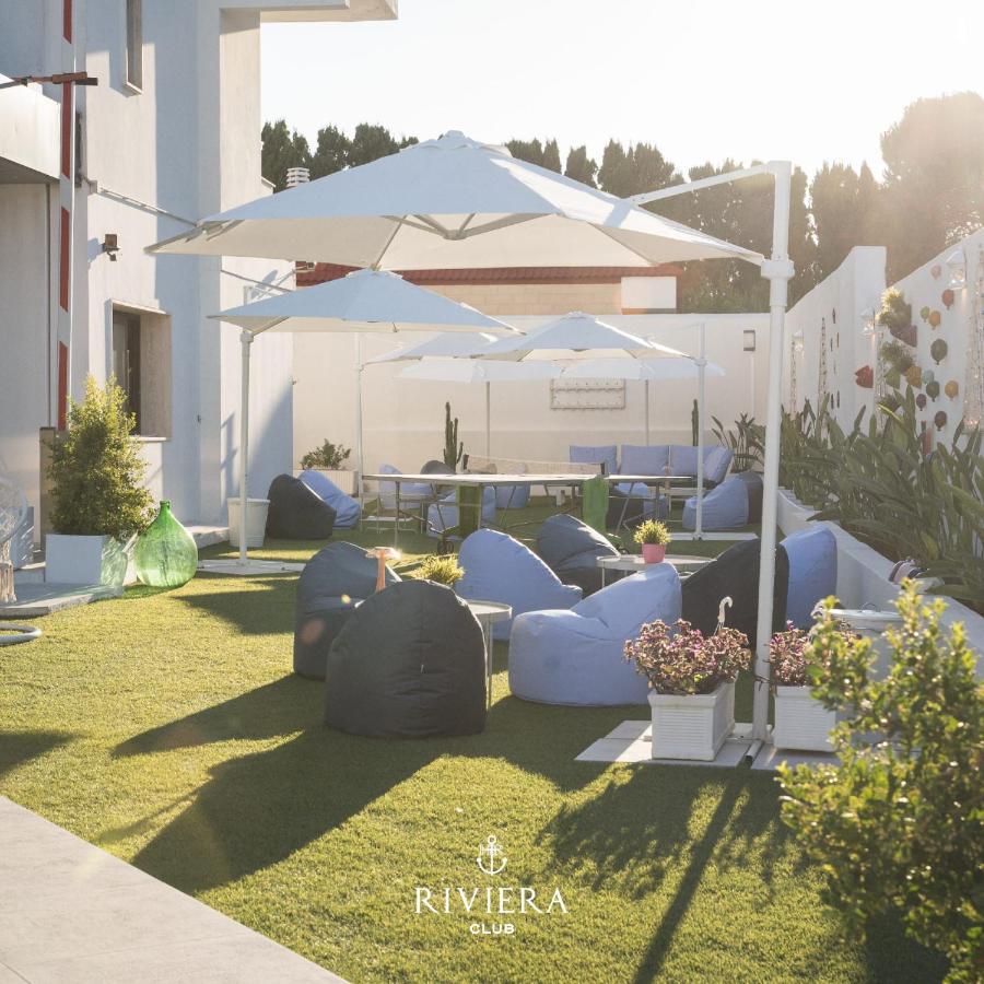 Hotel Riviera Bari Exteriör bild